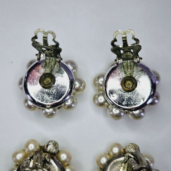 Lot Of Four Sets of Vintage Hand Beaded Japan Round Clip On Faux Pearl Earrings - Picture 11 of 16